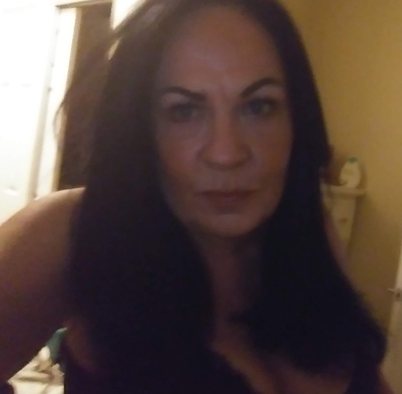 Meet your Posher, Tracey - Picture 3 of 3